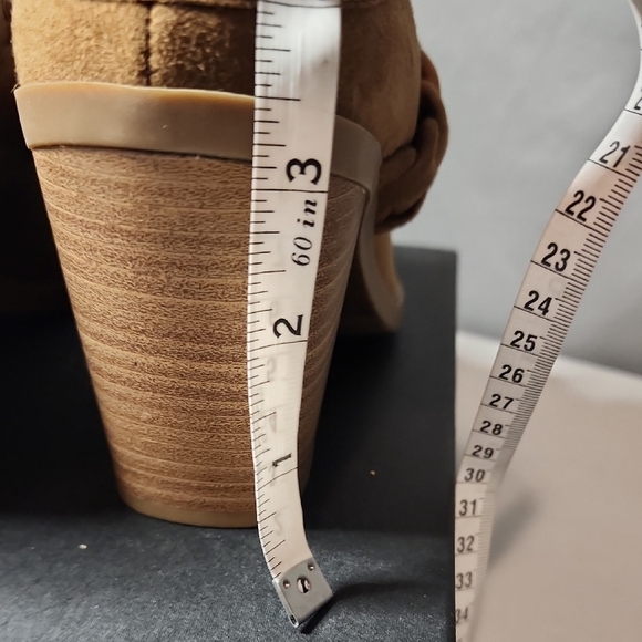 Tan Braided Heeled Boots In Size 7 - Picture 6 of 8